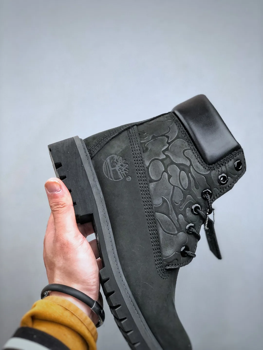 Local self-pickup💰560 Support store Timberland Timberland/Timberland rhubarb boots series Simple and comfortable mid-calf Martin boots Men's T Guangdong factory quality Trendy style Brand new process upgrade Original last type Export trade order Original box original packaging Paired with anti-odor and anti-corrosion high-elastic honeycomb latex insole to give you a perfect wearing experience High quality and durable, a must-have for sportsmen Specially designed to handle the bad looks, high-quality and first-class foot feel Size: 39-45